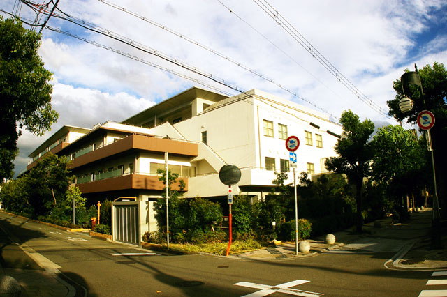 659-0051-14　芦屋市保健福祉センター