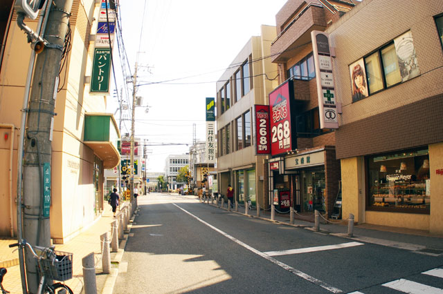 659-0064　阪神芦屋駅前南詰