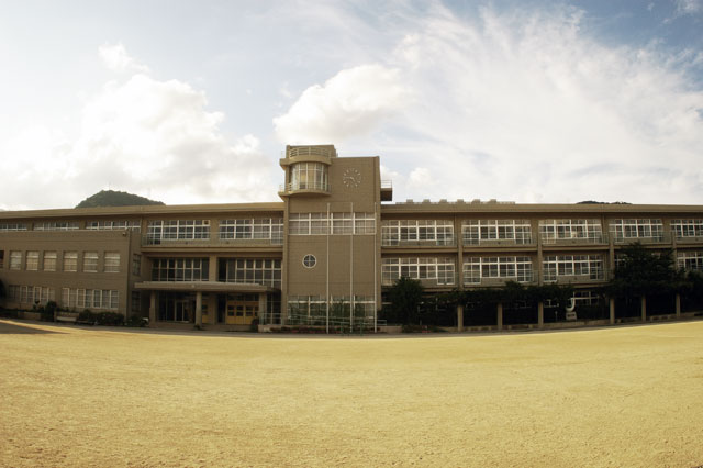 659-0096-8-3　山手小学校